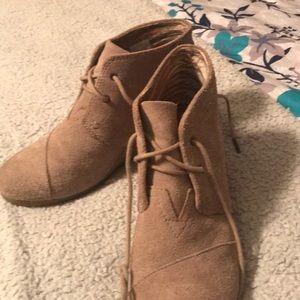 Toms Wedge Booties
